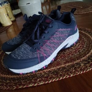 Skechers Woman's Tennis Shoes Navy Sz. 10 NWOB